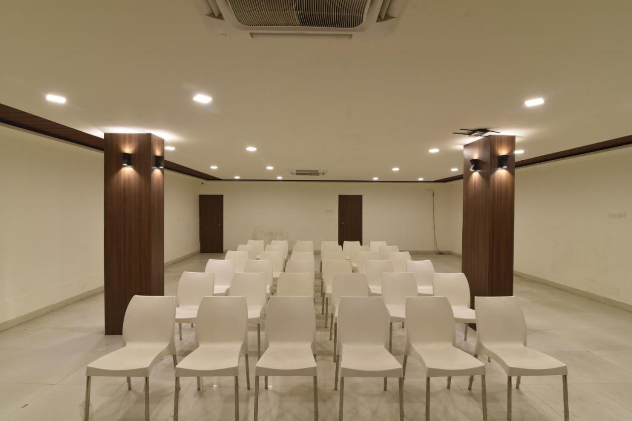 Hotel Clove Bijapur  Exterior photo