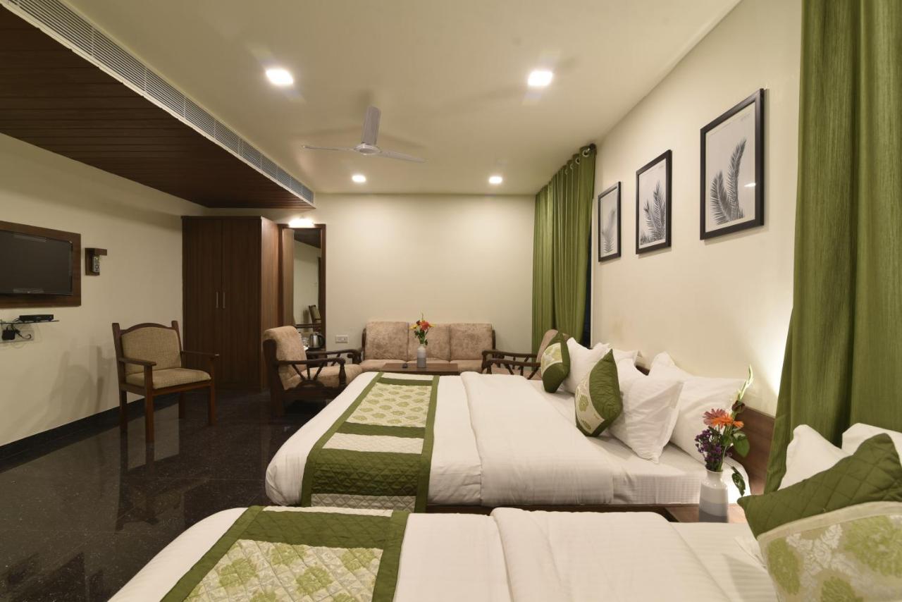 Hotel Clove Bijapur  Exterior photo