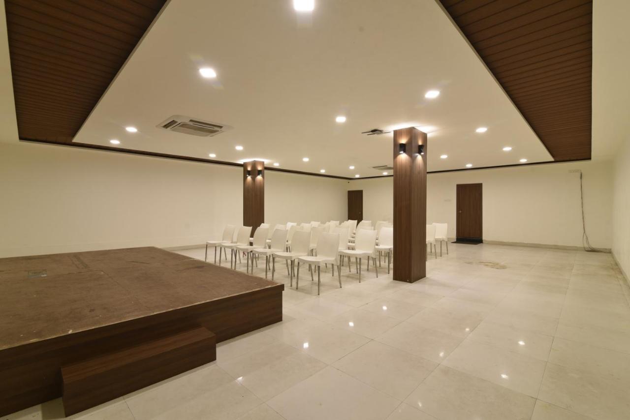Hotel Clove Bijapur  Exterior photo