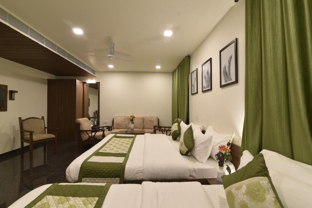 Hotel Clove Bijapur  Exterior photo