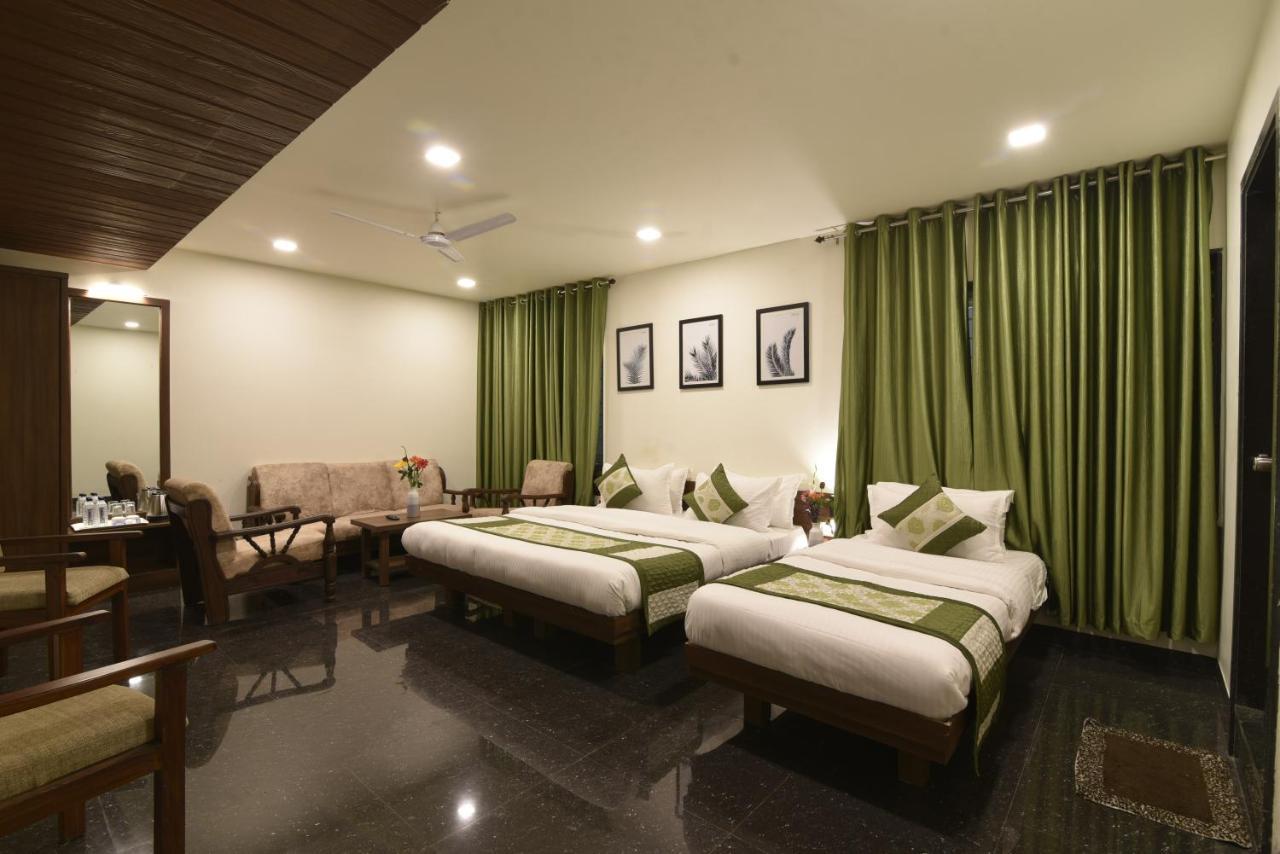 Hotel Clove Bijapur  Exterior photo